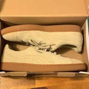 Puma Suede Emboss Sneakers